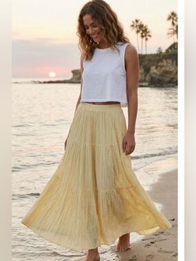 Jones of Dallas Pale Yellow 3-Tier Crinkle Maxi Skirt  Size OS EUC 100% Rayon